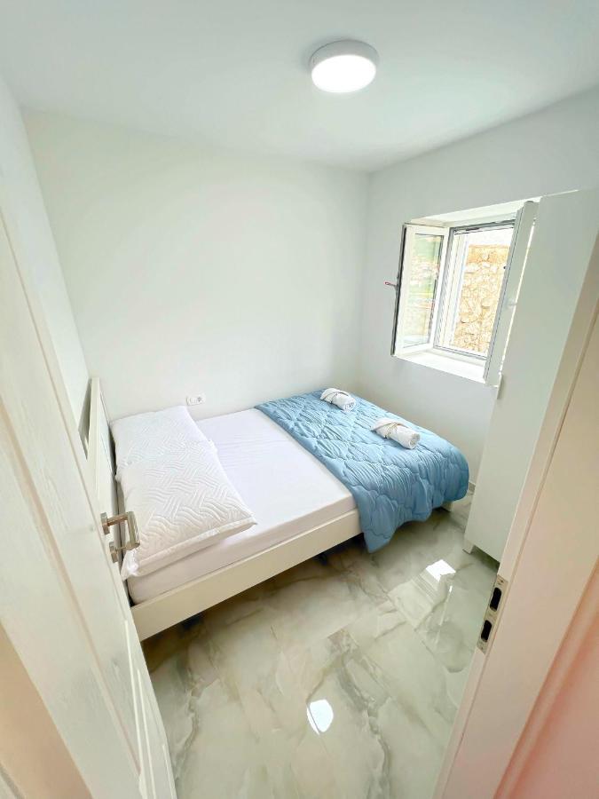 Apartman Laura Mlini Dış mekan fotoğraf
